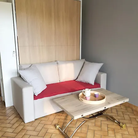 Cosy Avec Terrasse Et Barbecue à - 28 M²