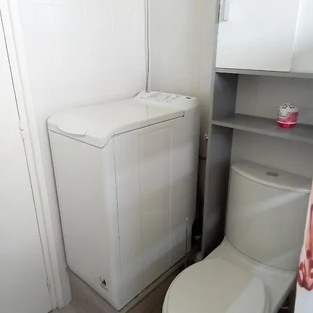 Cosy Avec Terrasse Et Barbecue à - 28 M²